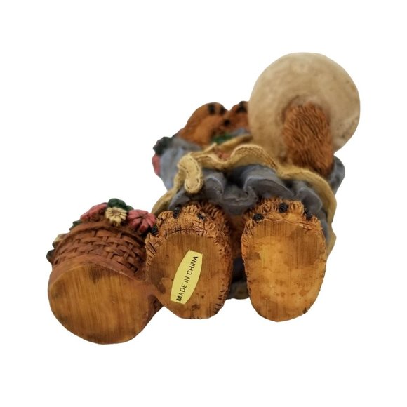 Vintage Gift Bear With Decorated Cake and Bouquet Of Flowers - Picture 5 of 7